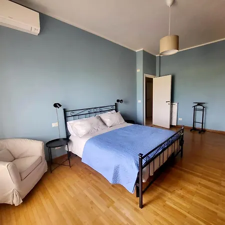 Exclusive 230m2 With Terrace And Panoramic Balcony 아파트 로마